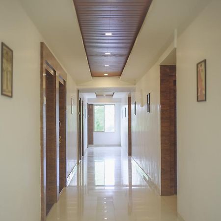 נגאון White House Beach Resort מראה חיצוני תמונה
